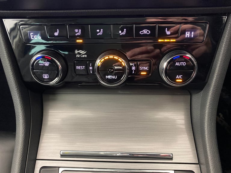 2021 Skoda Superb 1.4 TSI iV 13kWh SE L Estate 5dr Petrol Plug-in Hybrid DSG Euro 6 (s/s) (21 Est...