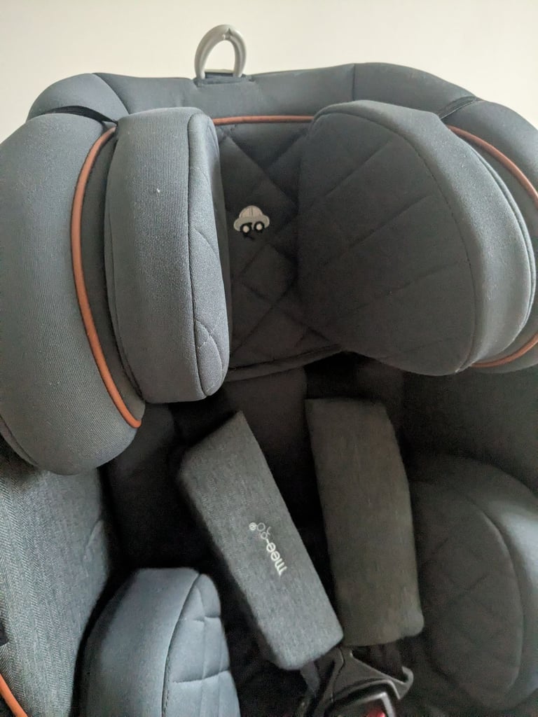 Car seat Mee-go Swirl 360 i-Size Group 0+/1 Car Seat. 