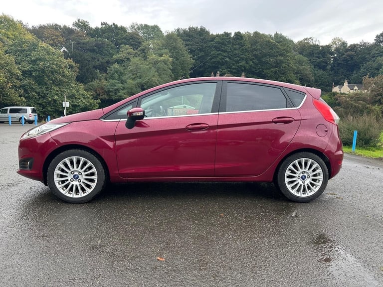 2015 Ford Fiesta 1.0T EcoBoost Titanium Euro 5 (s/s) 5dr HATCHBACK Petrol Manual