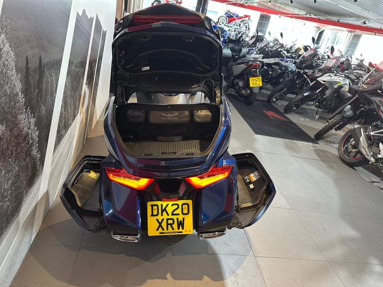 Honda GL1800 Goldwing 2020 with 27,043 miles 