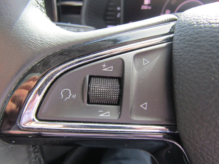 2021 Skoda Scala 1.6 TDI SE L 5dr - Glass Pan Roof / Sat Nav / 18'' Alloys and more! Hatchback Di...