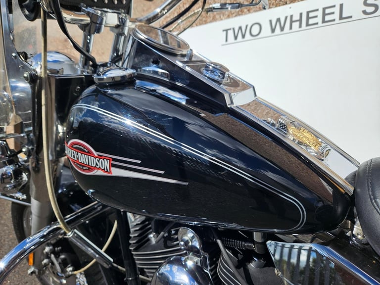 Harley-Davidson FLSTCI 1450 heritage softail classic 
