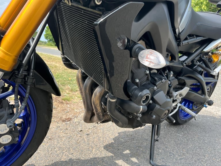 YAMAHA MT-09 SP, 2019(19), 3 OWNERS, 17,574 MILES, FSH, SUPERB CONDITION, £6995
