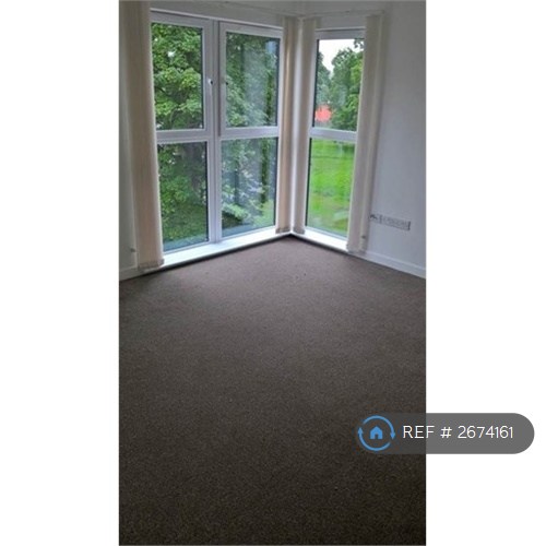 2 bedroom flat in Shaw Road, Aberdeen, AB25 (2 bed) (#2674161)