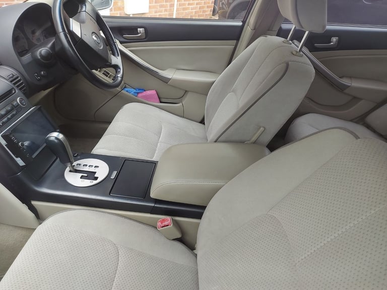 Nissan, 2001, 2490 (cc)