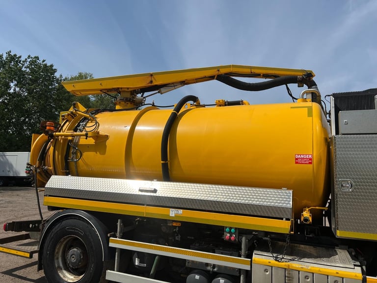 Mercedes-Benz ECONIC 1830 