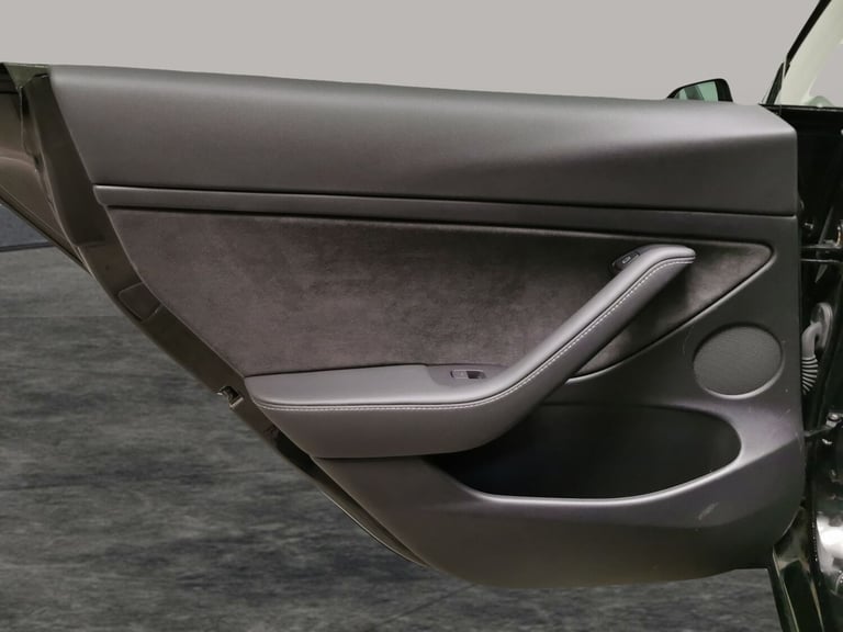 2021 Tesla Model 3 Long Range AWD 4dr Auto SALOON ELECTRIC Automatic