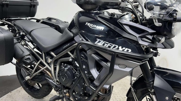 Triumph Explorer 1215 XC Adventure bike fully kitted mot warranty