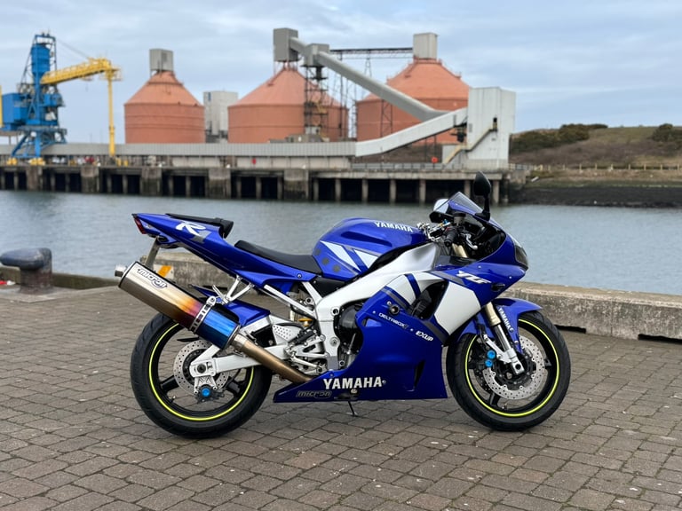 image for Yamaha R1 Motorbike Classic Superbike