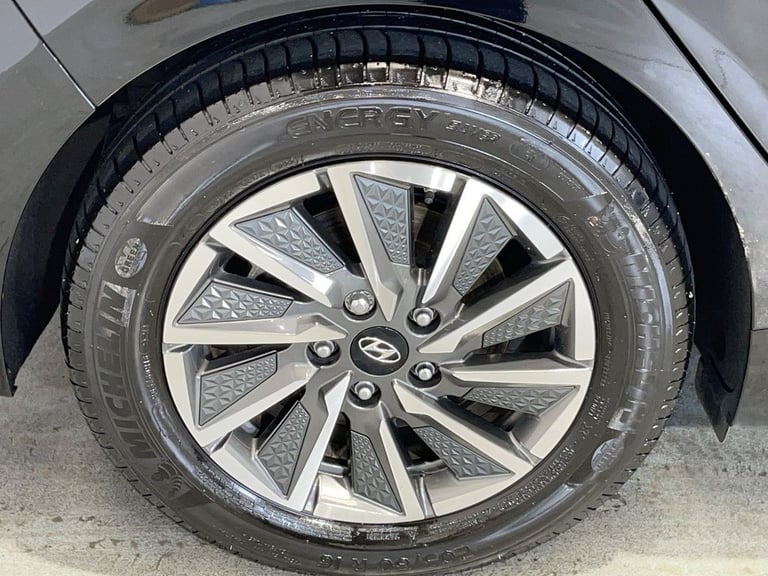 2023 72 HYUNDAI IONIQ 38.3KWH PREMIUM HATCHBACK 5DR ELECTRIC AUTO (136 PS)