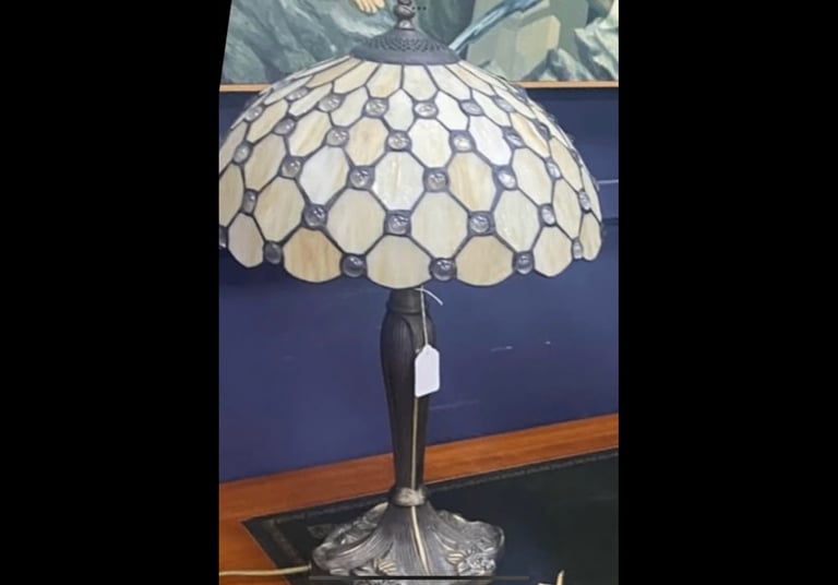 Pair of Tiffany style lamps in good working order