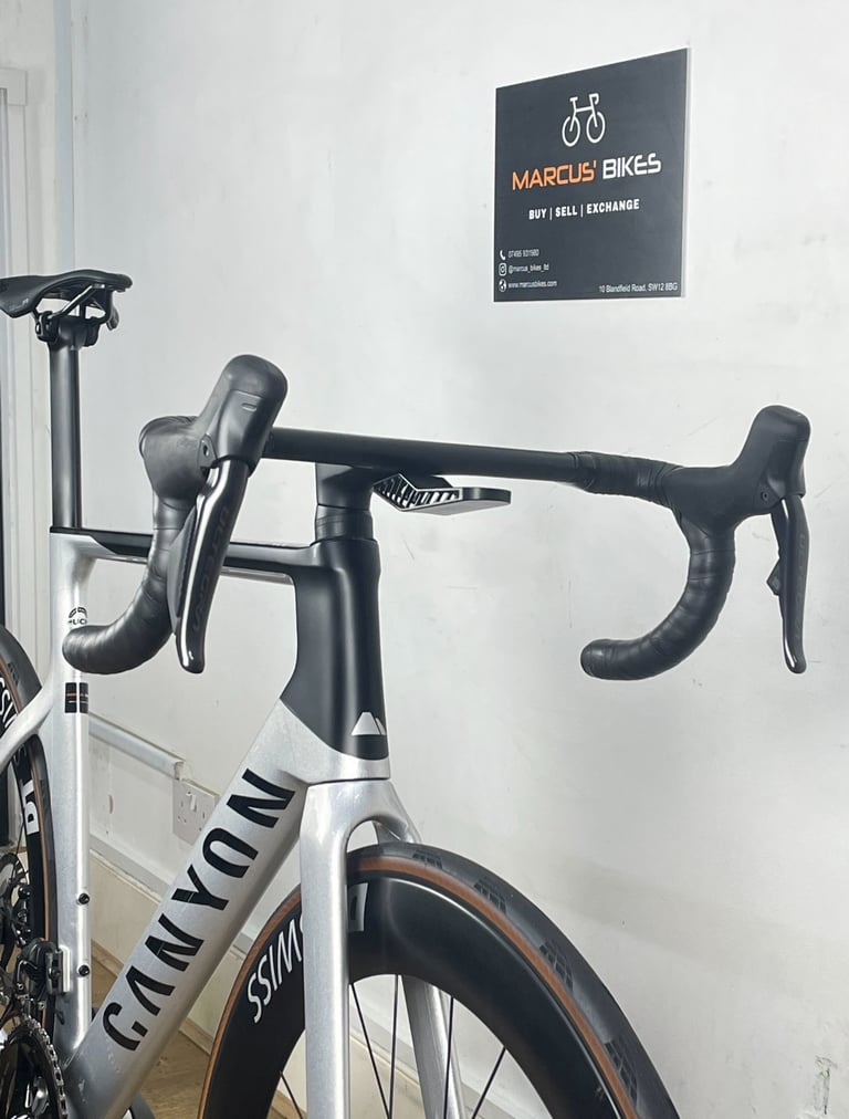 A Canyon Aeroad CF SLX 8 aero road bike