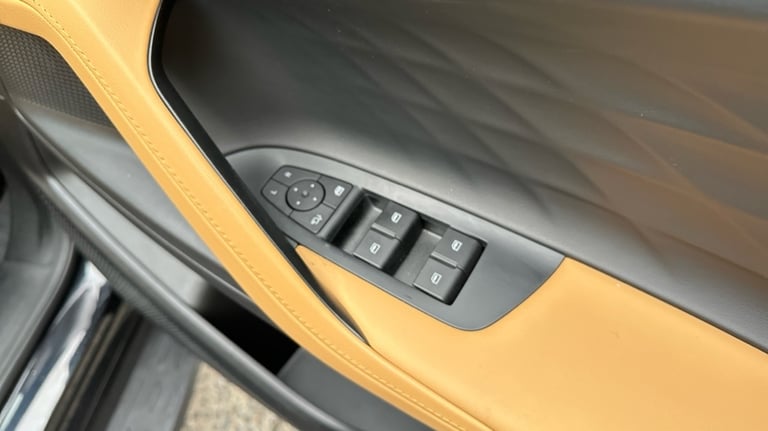 2024 MG MG HS 1.5 T-GDI PHEV Trophy 5dr Auto Hatchback Petrol Parallel PHEV Automatic