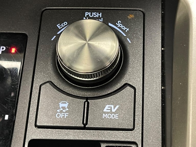  Lexus NX 2.5 300h GPF F Sport E-CVT 4WD Euro 6 (s/s) 5dr Petrol/Electric Hybrid Automatic