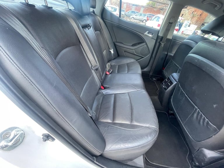 2015 Kia Optima 1.7 CRDi 2 4dr Auto SALOON DIESEL Automatic