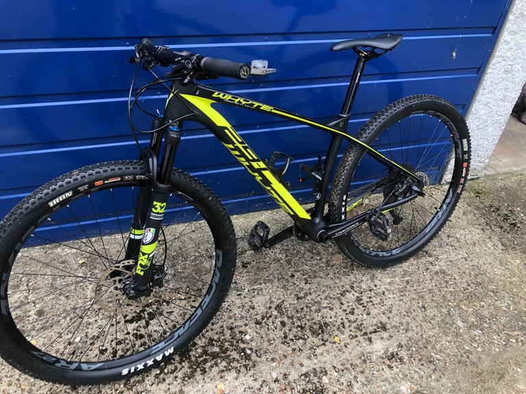 Whyte 29C carbon cross country mountain bike