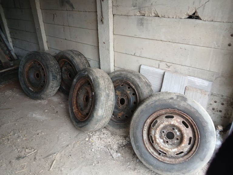5 car wheels for citroen