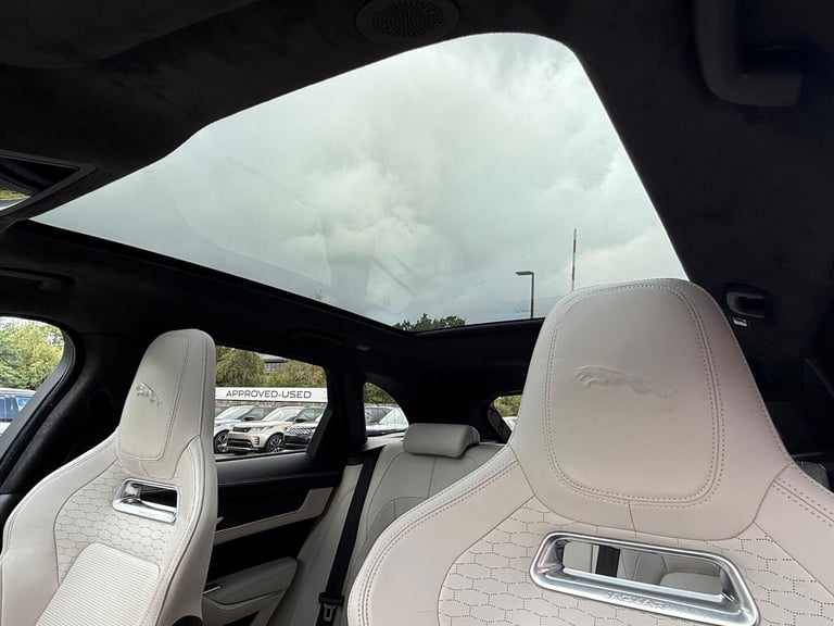 2023 Jaguar F-Pace 2.0 D200 R-Dynamic HSE Black 5dr Auto AWD ESTATE DIESEL Automatic