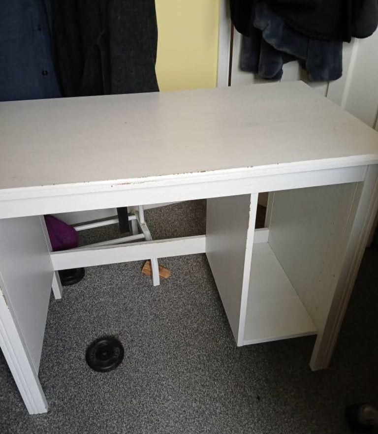 image for Wooden desk free 