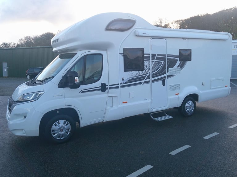 Swift Edge 494 DIESEL MANUAL 2022/22