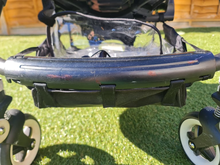 Bugaboo Bee3 Black Edition