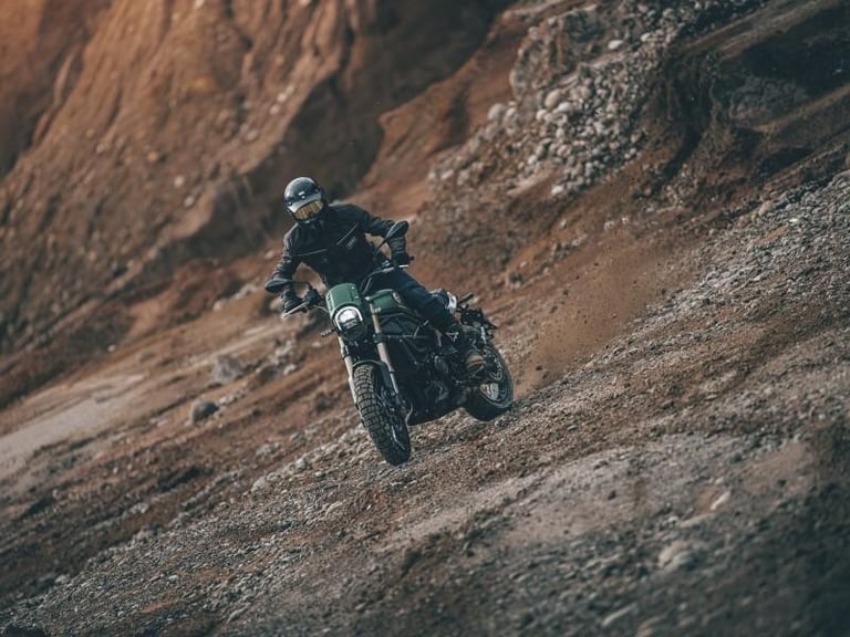 Benelli Leoncino 800 Trail Retro Bike Motorcycle Naked