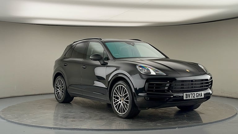 image for 2022 Porsche Cayenne 3.0T V6 Platinum Edition TiptronicS 4WD Euro 6 (s/s) 5dr SUV Petrol Automatic