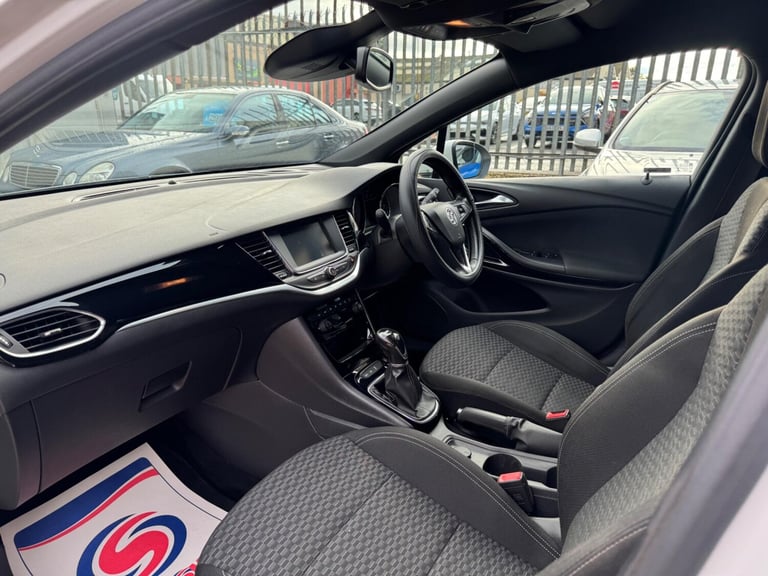 2016 Vauxhall Astra 1.6 CDTi ecoTEC BlueInjection SRi Euro 6 5dr HATCHBACK Diesel Manual