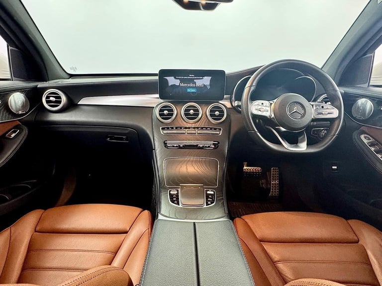 MERCEDES-BENZ GLC 2.0 GLC300d AMG Line (Premium Plus) Coupe G-Tronic+ 4MATIC