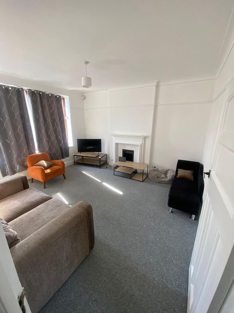 3 Bed Maisonette SW16 - Streatham