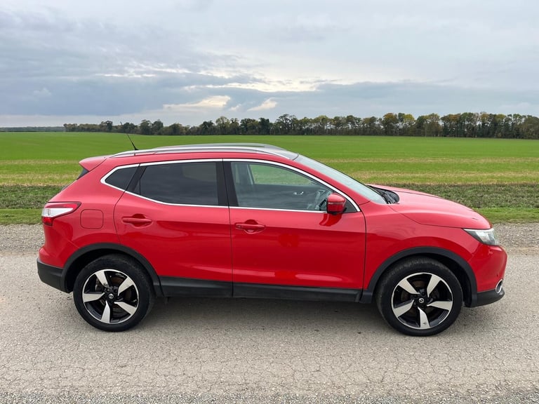 2014 Nissan Qashqai 1.5 dCi N-Tec+ 5dr HATCHBACK Diesel Manual