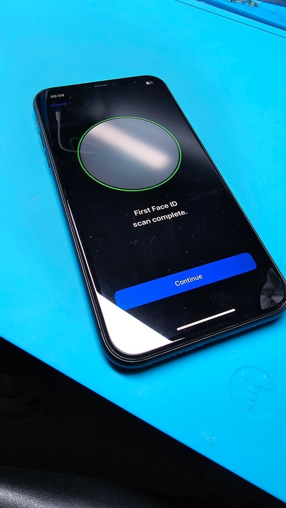 Unlocked iPhone 11 Black previous ex company 64gb with 90 days warranty