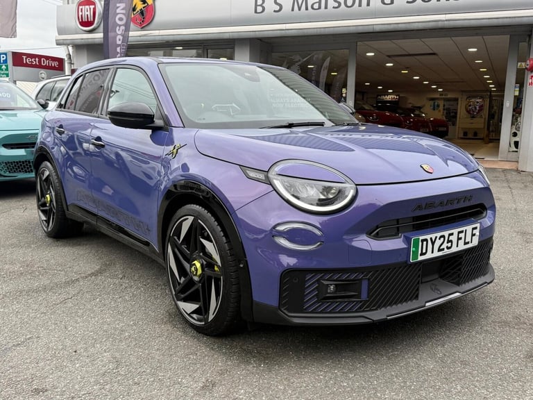 2025 Abarth 600e 54kWh Scorpionissima SUV 5dr Electric Auto (280 ps) Hatchback Electric Automatic