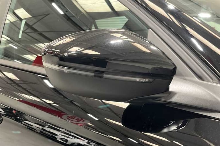 2025 Vauxhall Corsa 50kWh Yes Hatchback 5dr Electric Auto (136 ps) Hatchback Electric Automatic