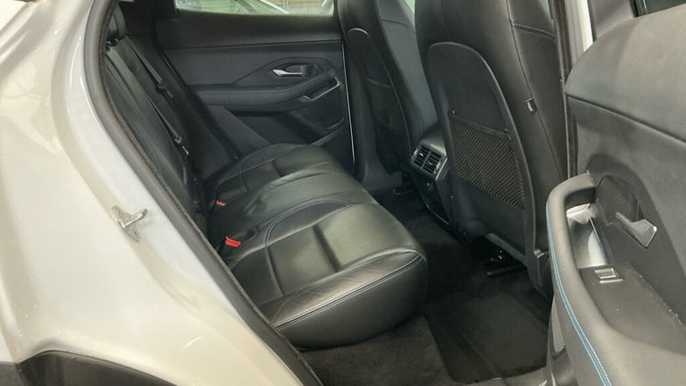 JAGUAR E-PACE 2.0 D150 R-Dynamic S 2018