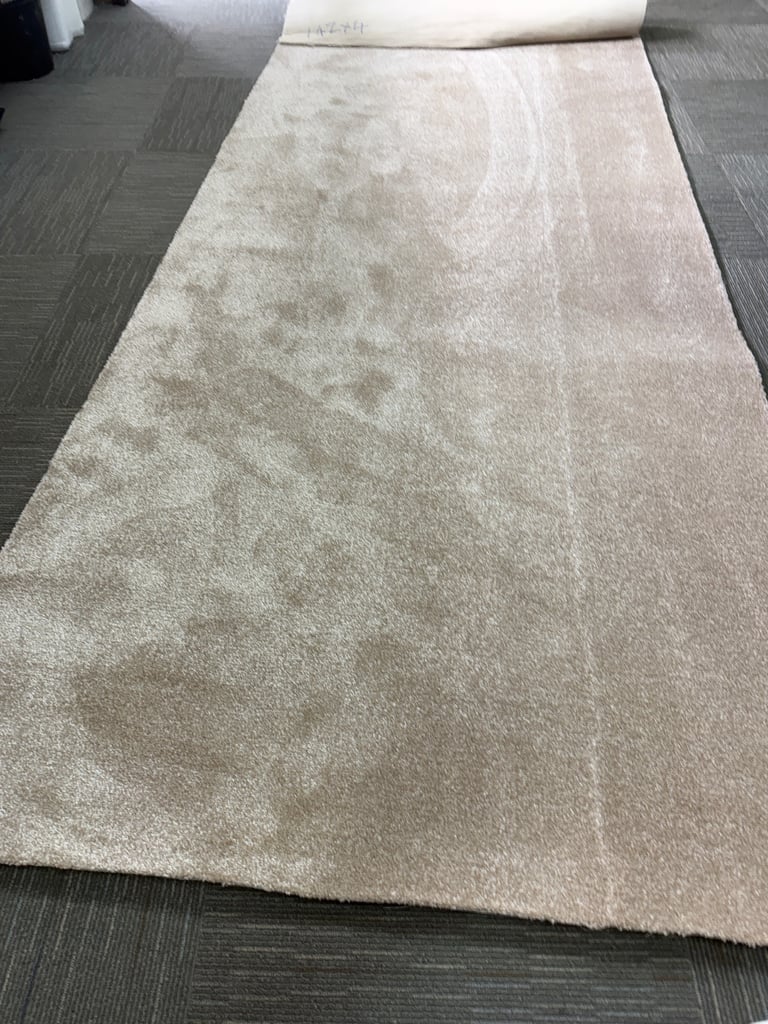 Thick cream beige carpet 1.42m x 4m Brand New