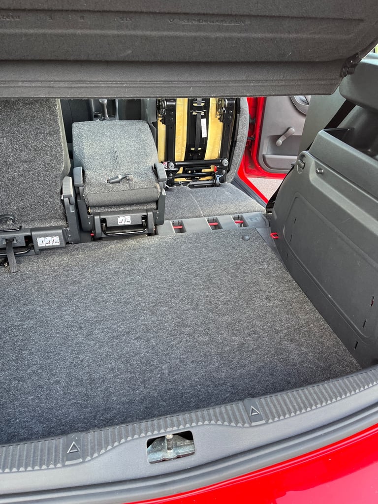 Skoda, ROOMSTER, MPV, 2010, Manual, 1390 (cc), 5 doors