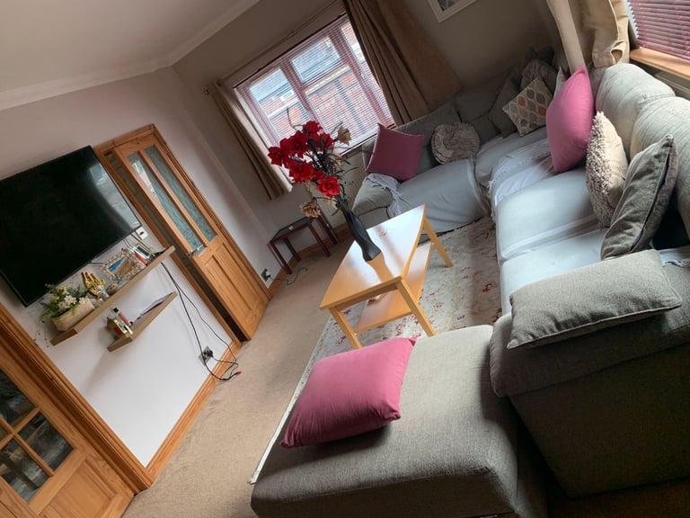 Furnished Double Room with All Bills & WiFi –Peterborough in Wilsden Avenue (preferably female)