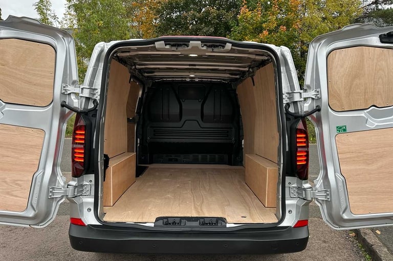 2025 Volkswagen Transporter 2.0 TDI 150 Commerce Plus Van Van Diesel Manual