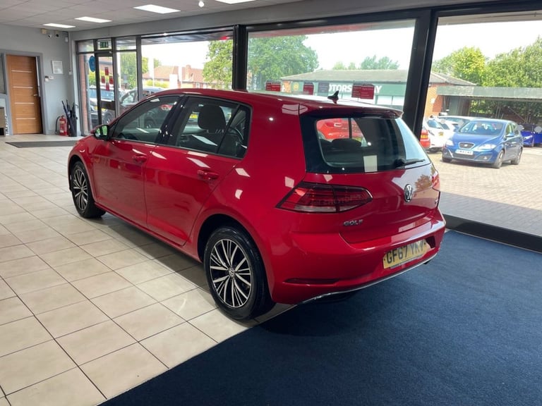 2017 Volkswagen Golf 1.6 TDI SE Nav Hatchback 5dr Diesel DSG Euro 6 (s/s) (115 ps) Hatchback Dies...