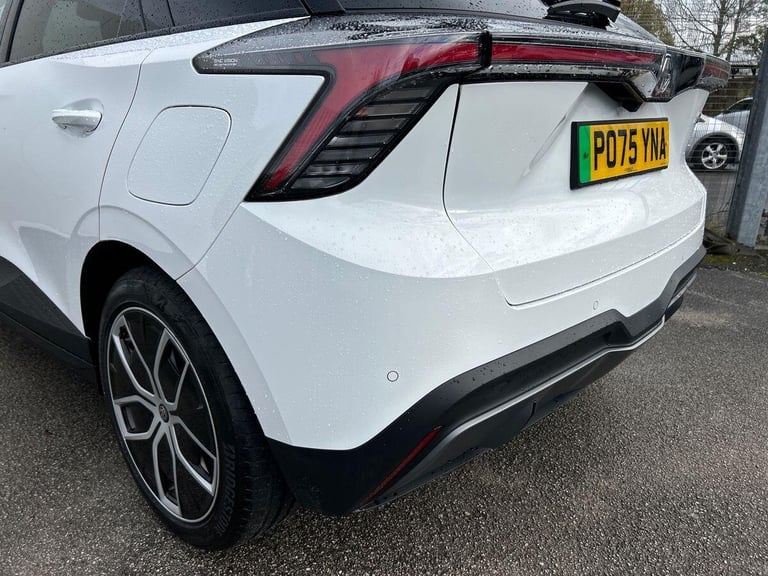 2025 MG MG4 64kWh Trophy Long Range Hatchback 5dr Electric Auto (203 ps) Hatchback ELECTRIC Autom...