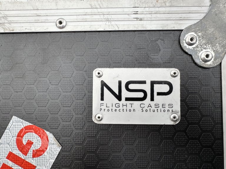 flight case for equipment transport