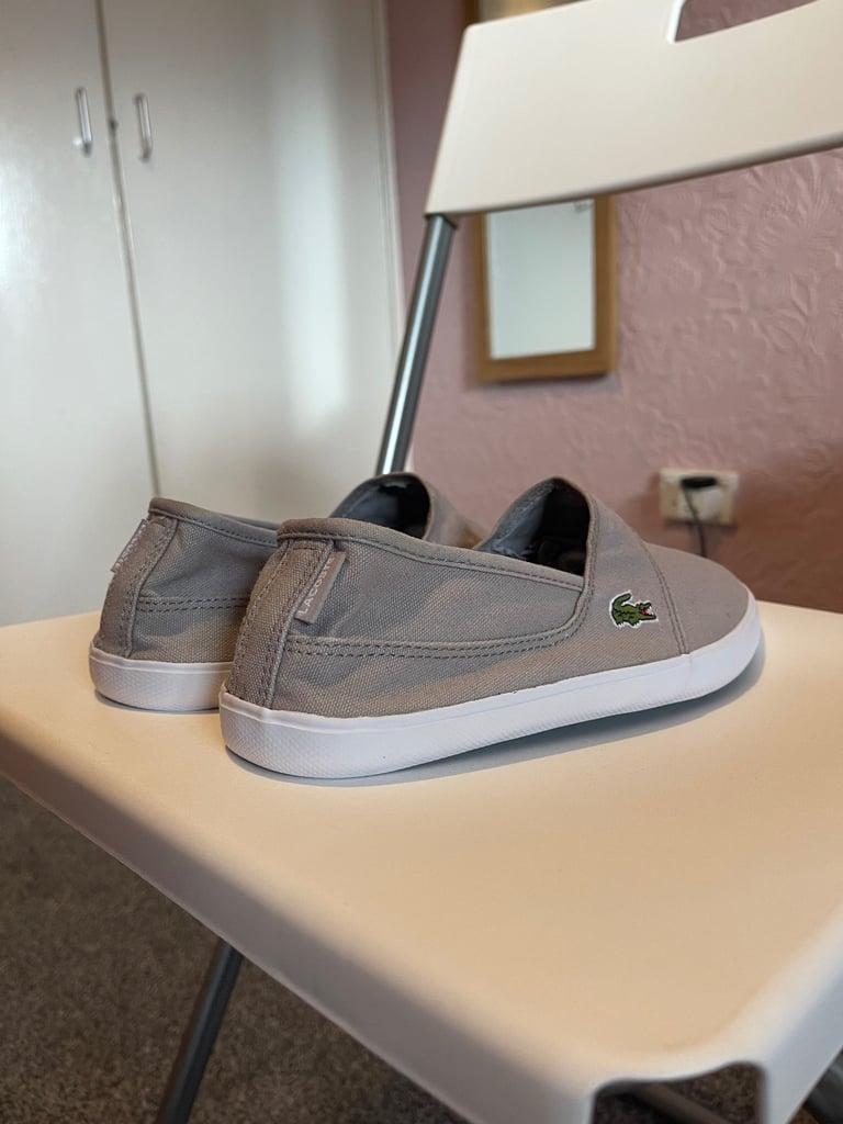 Lacoste Marice Leisure Smart Canvas Mens Summer Sneakers in Light Grey Size 8 UK