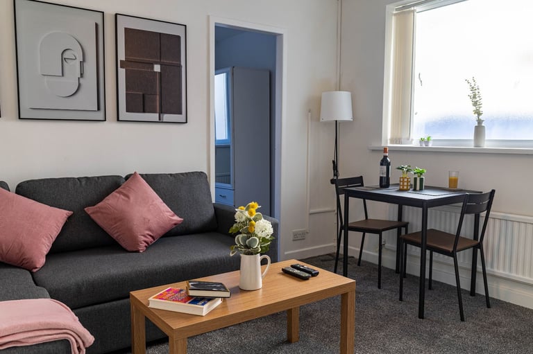 Flat 5 Blackpool | Free Wi-Fi, Kitchen | 1-BR Flat in Blackpool