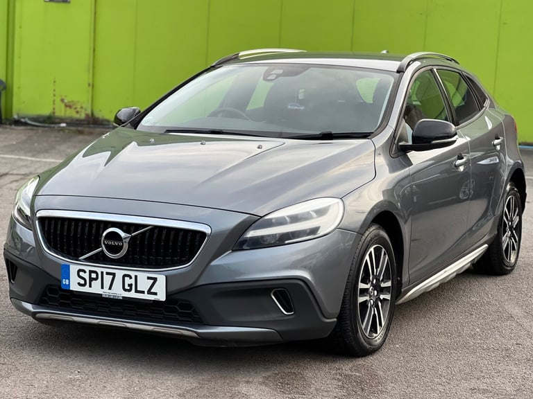 2017 Volvo V40 D2 [120] Cross Country Nav Plus 5dr HATCHBACK Diesel Manual