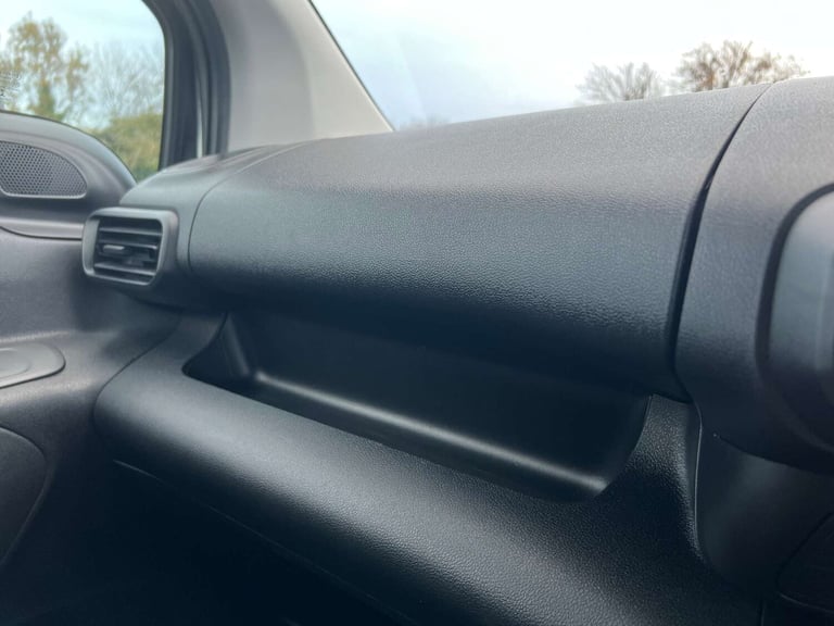 2020 Vauxhall Combo 1.5 Combo 2000 Sportive S/S Panel Van Diesel Manual