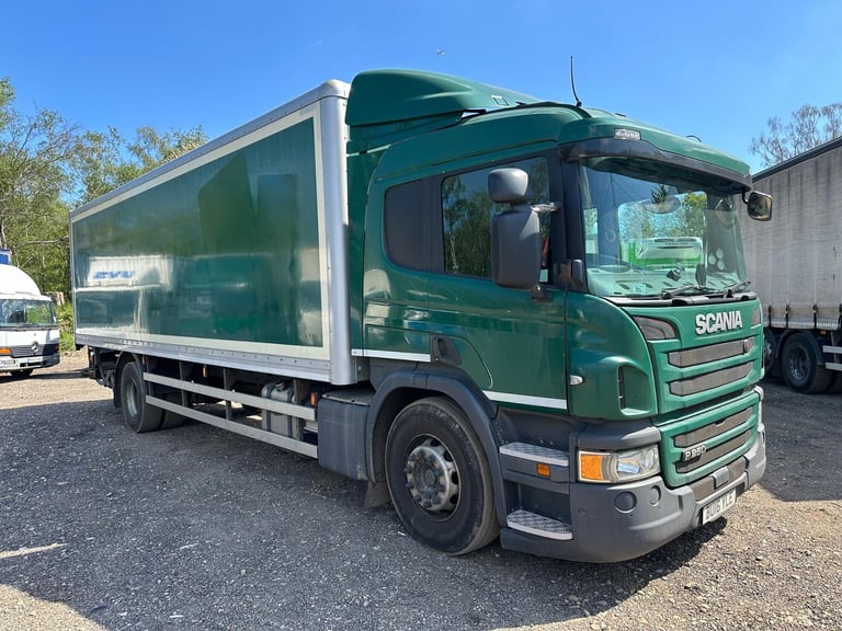 Scania P-SRS D-CLASS p250 2016 18 ton box truck tail lift 