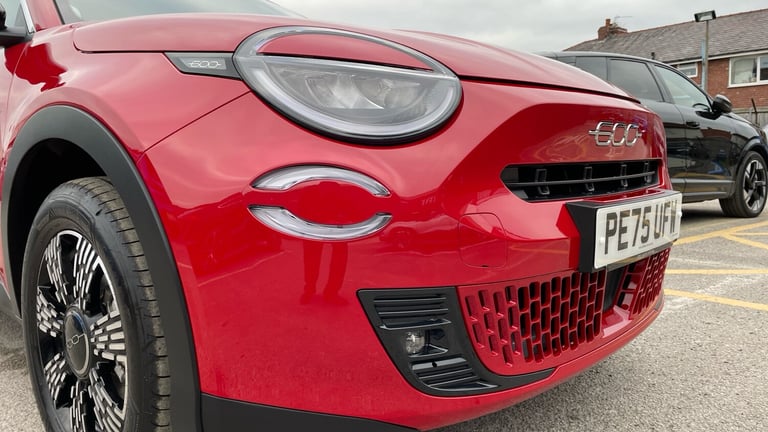 2025 Fiat 600 1.2 MHEV SUV 5dr Petrol Hybrid e-DCT Euro 6 (s/s) (100 ps) SUV Hybrid Automatic