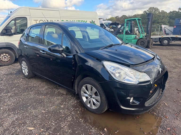 image for Citroen c3 1.4 2012 black BREAKING FOR PARTS 