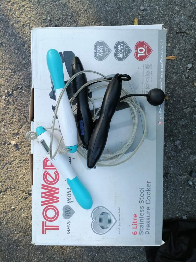 image for 2 Skipping Ropes